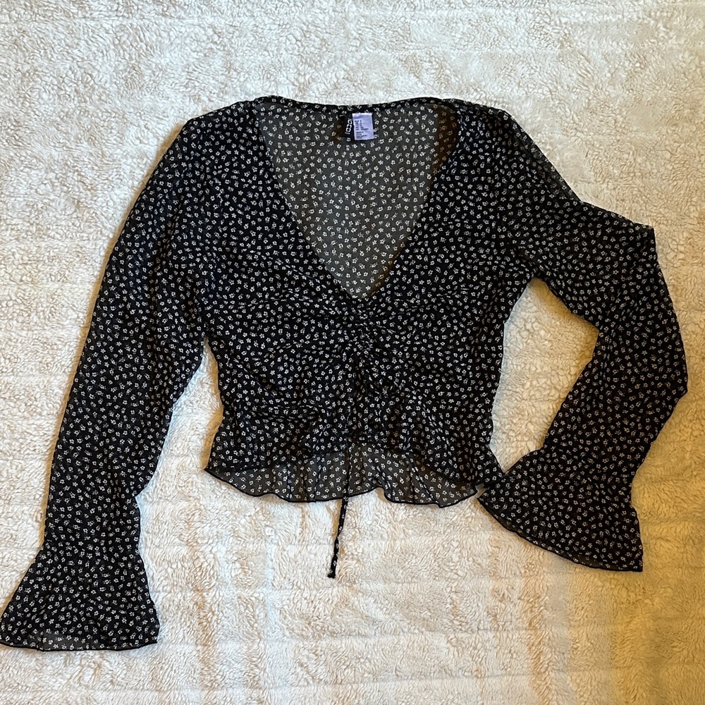 Black Floral bell sleeve Women's Top